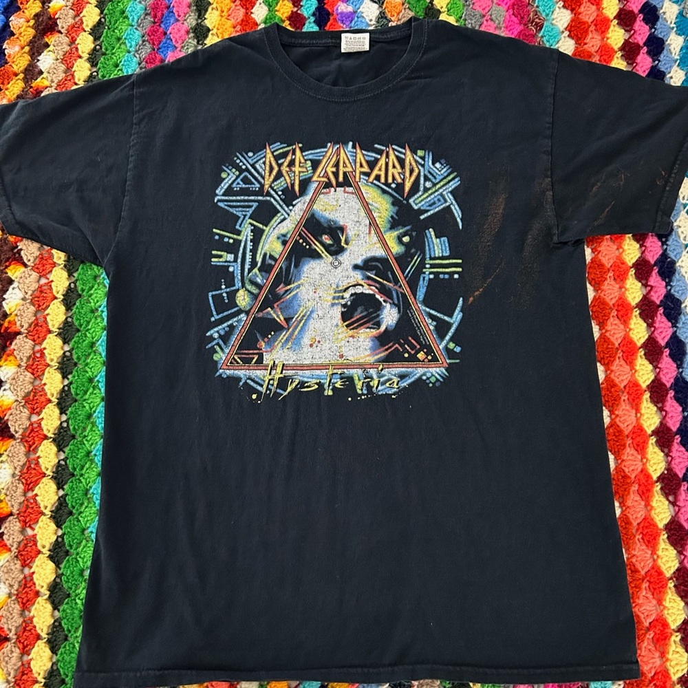 2010s Def Leppard Hysteria Album Graphic Band Tee Unisex Glam Metal Rock… - Picture 5 of 12